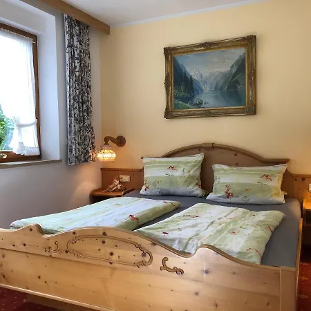 Haus Hollereben Апартаменты Бишофсвизен
