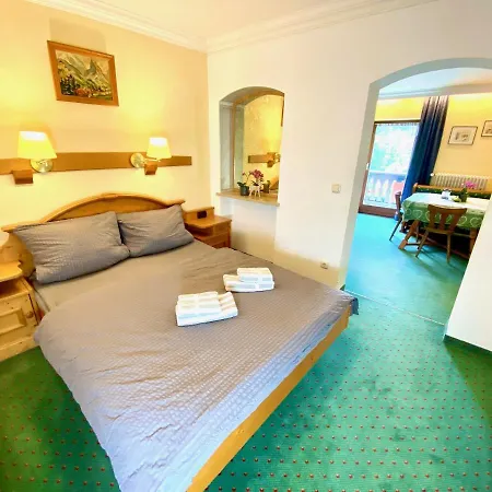Haus Hollereben Апартаменты